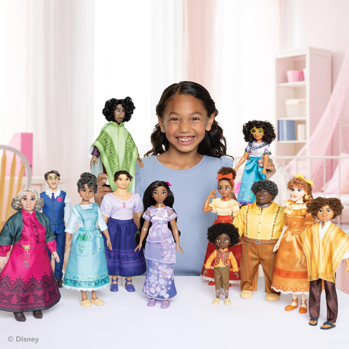 Disney Encanto Ultimate Madrigal Family Dolls Gift Set - 12 Dolls (9 inch) Including 3 Exclusive Abuela, Julieta & Agustin | Story-Authentic Outfits, Accessories | Birthday & Holiday Gift for Disney Fans