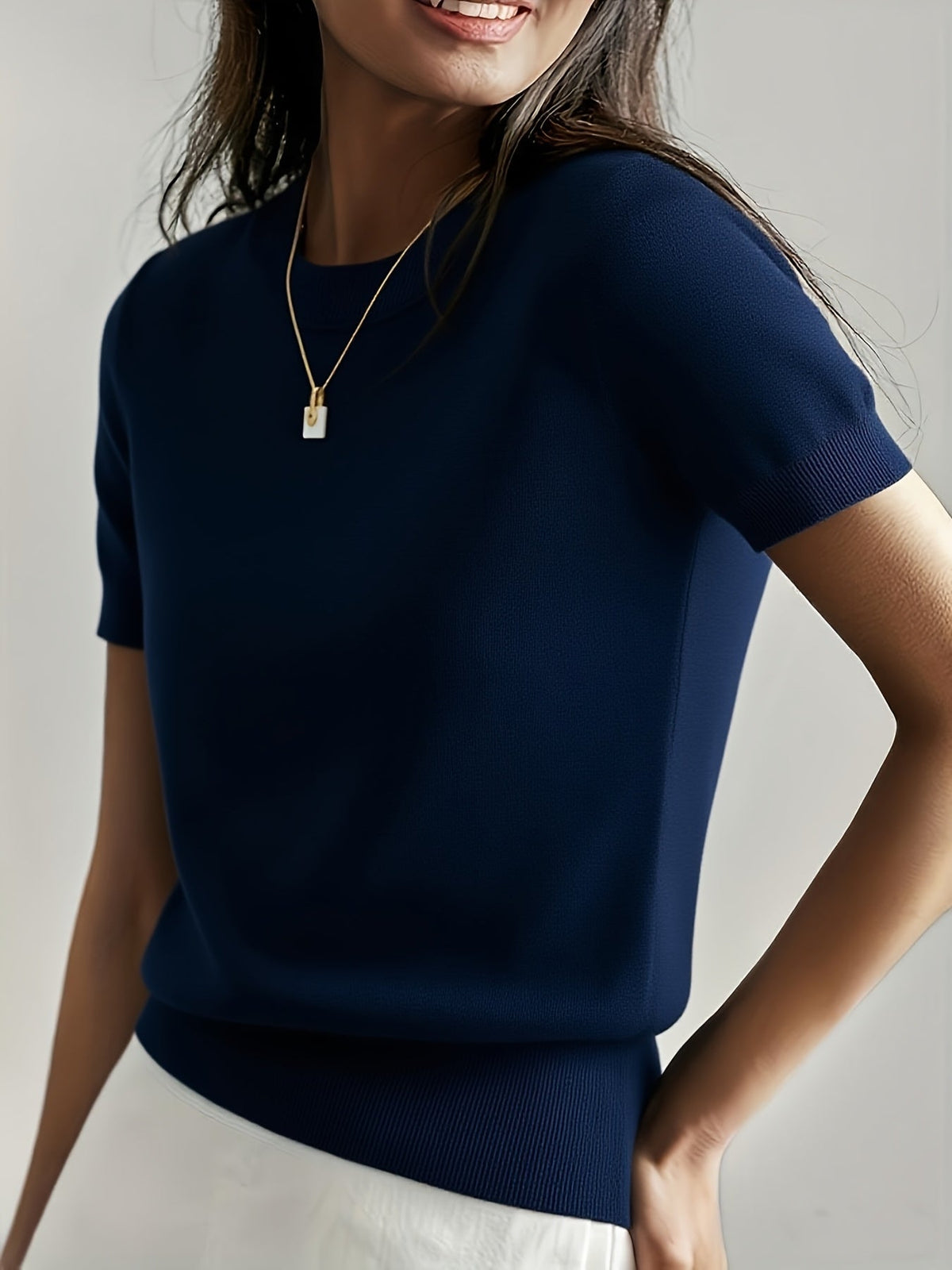 Women's Minimalist Solid Color Short Sleeve Pullover Top Round Neck High Elasticity Knit Tee - Casual Lightweight Everyday Basic for Spring Summer Outdoor Wear