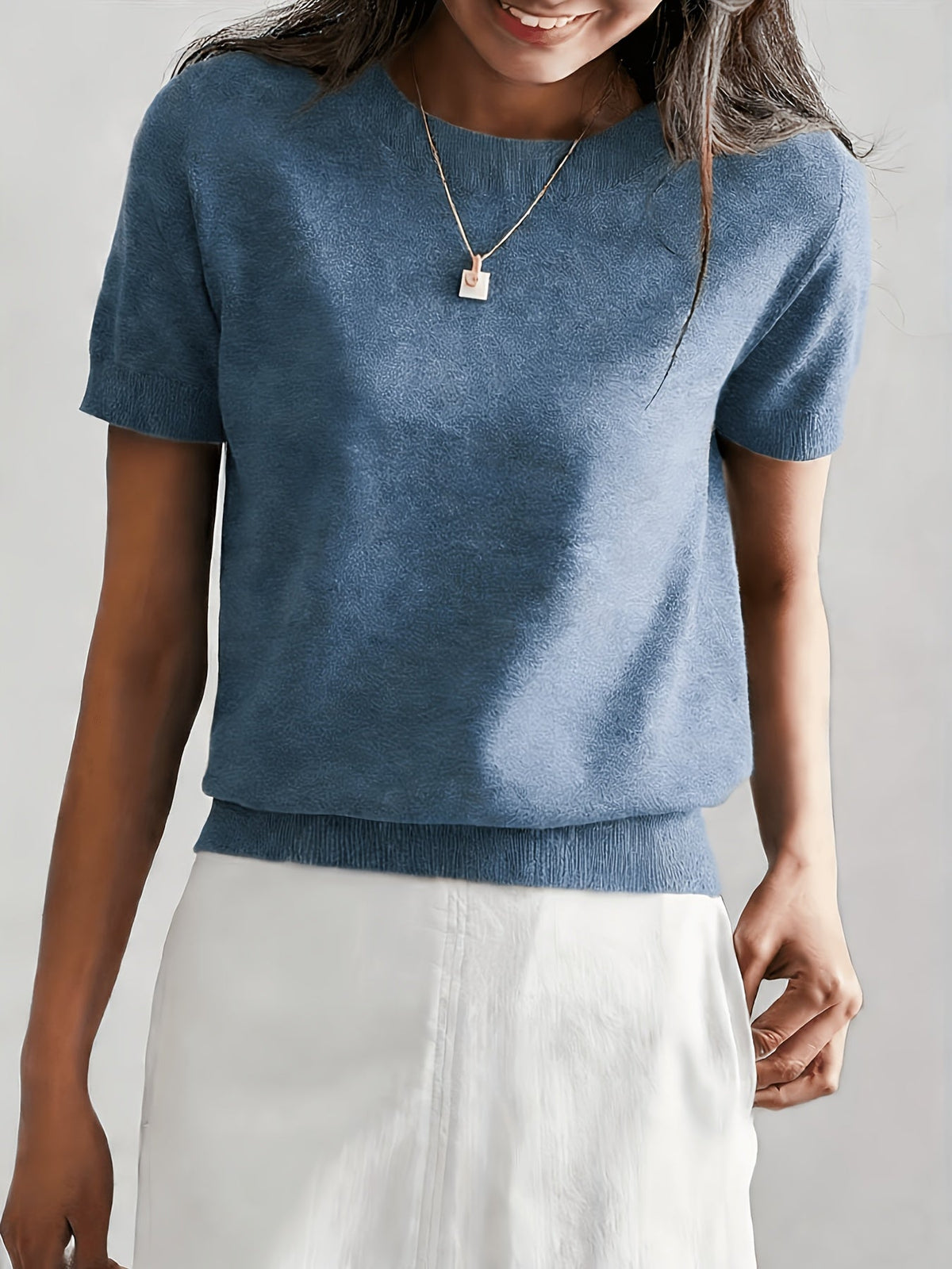 Women's Minimalist Solid Color Short Sleeve Pullover Top Round Neck High Elasticity Knit Tee - Casual Lightweight Everyday Basic for Spring Summer Outdoor Wear