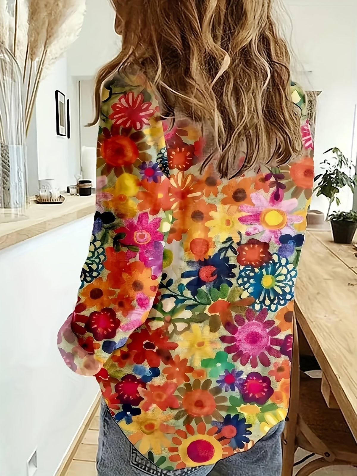 Women's Floral Print Button Down Shirt Long Sleeve - Colorful Flower Pattern V-Neck Casual Blouse with Pockets, Loose Fit Spring Summer Top, Boho Vacation Shirt S-XXL