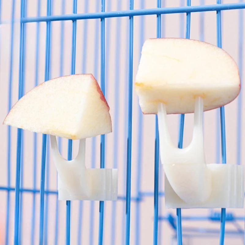 Bird Fruit Fork Feeder 5pcs Plastic Cage Food Skewer Stick for Parrots Budgies Cockatiels Conures Lovebirds Veggie Treat Holder Cage Accessory Small Large Size