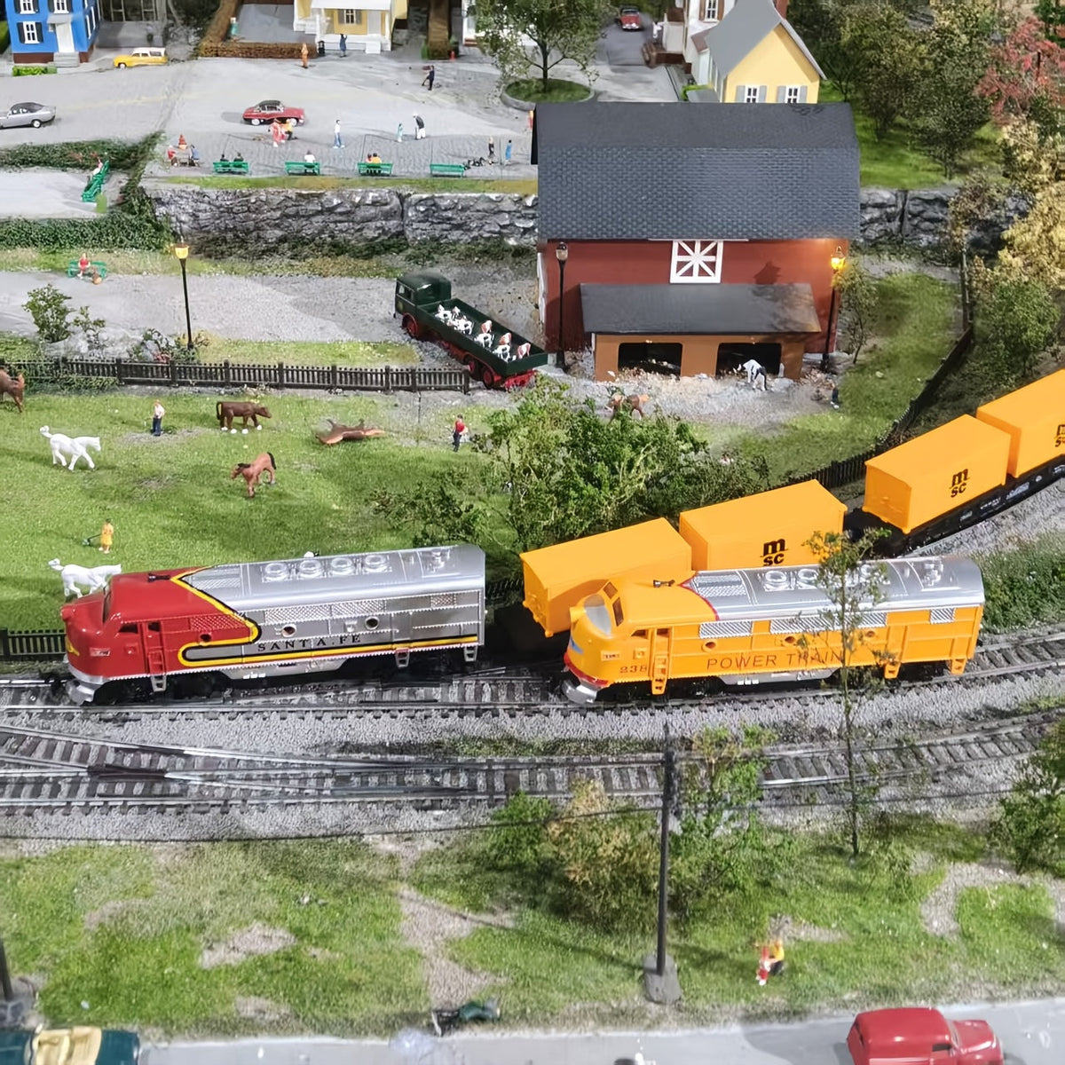 1:87 HO Scale FP7 Diesel Locomotive Model Train - Realistic Vintage Steam Engine Compatible with HO Gauge Railroad Sets, Collectible Display Piece | Adult Gift for Model Train Enthusiasts