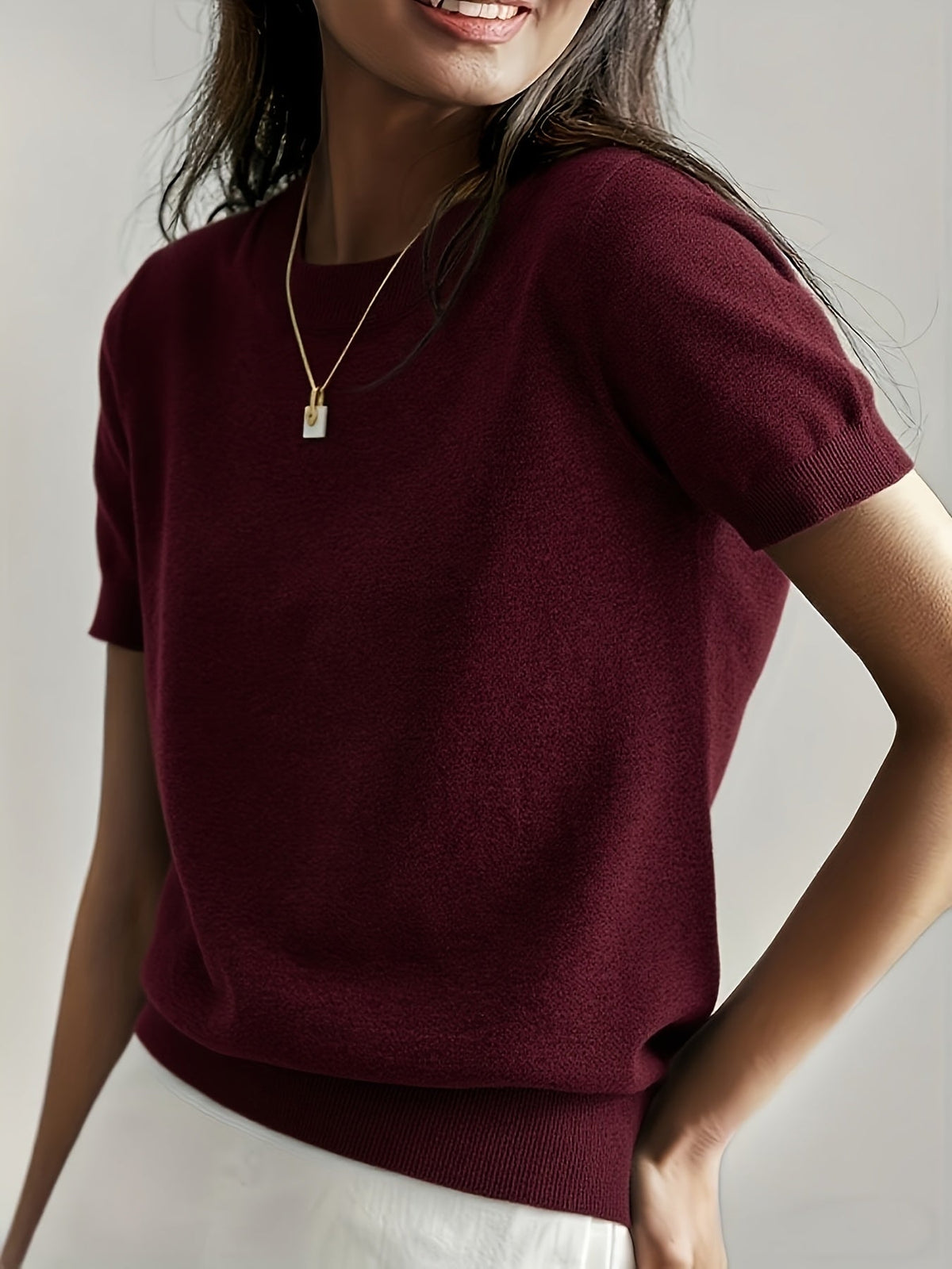 Women's Minimalist Solid Color Short Sleeve Pullover Top Round Neck High Elasticity Knit Tee - Casual Lightweight Everyday Basic for Spring Summer Outdoor Wear