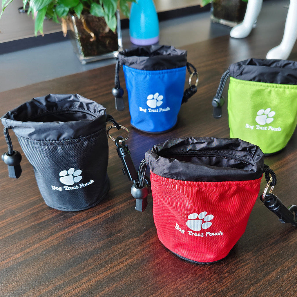 Dog Treat Pouch with Clip-On Belt & Harness Attachment - Paw Print Drawstring Zipper Training Bag for Puppy Walking Snacks Portable Pet Accessory Black Blue Red Green