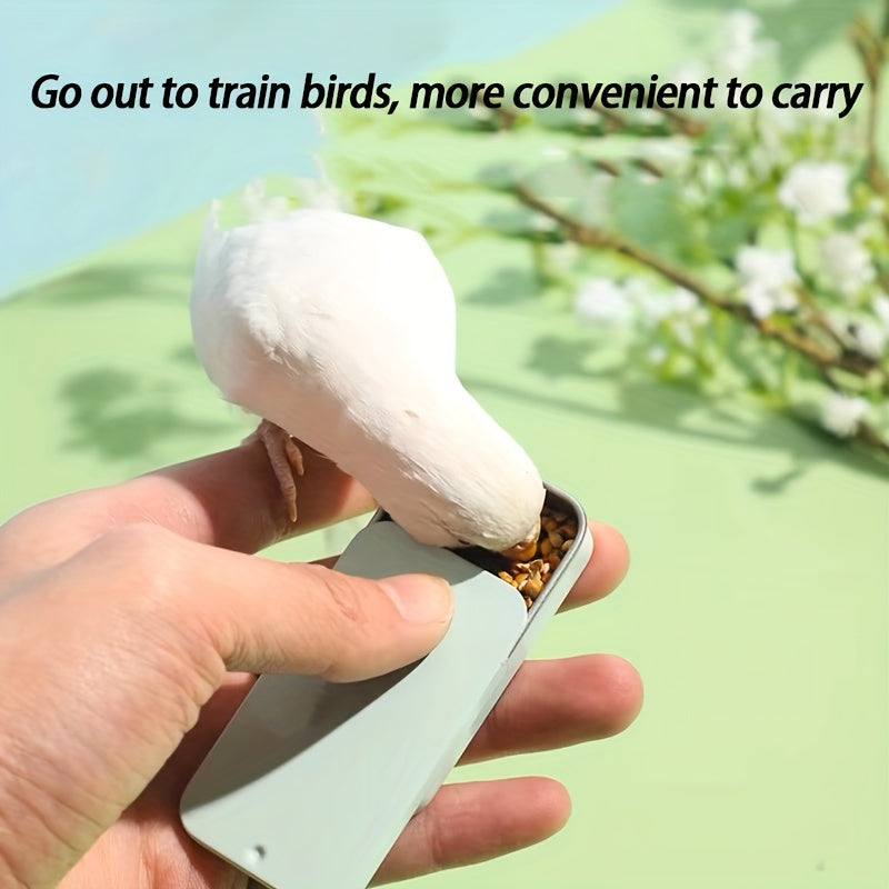 Parrot Training Starter Kit - Bird Training Food Bowls Hand Feeder & Whistle Set for Parrots Parakeets Budgies Cockatiels Conures - Bird Pet Supplies Taming & Bonding Accessories Random Color