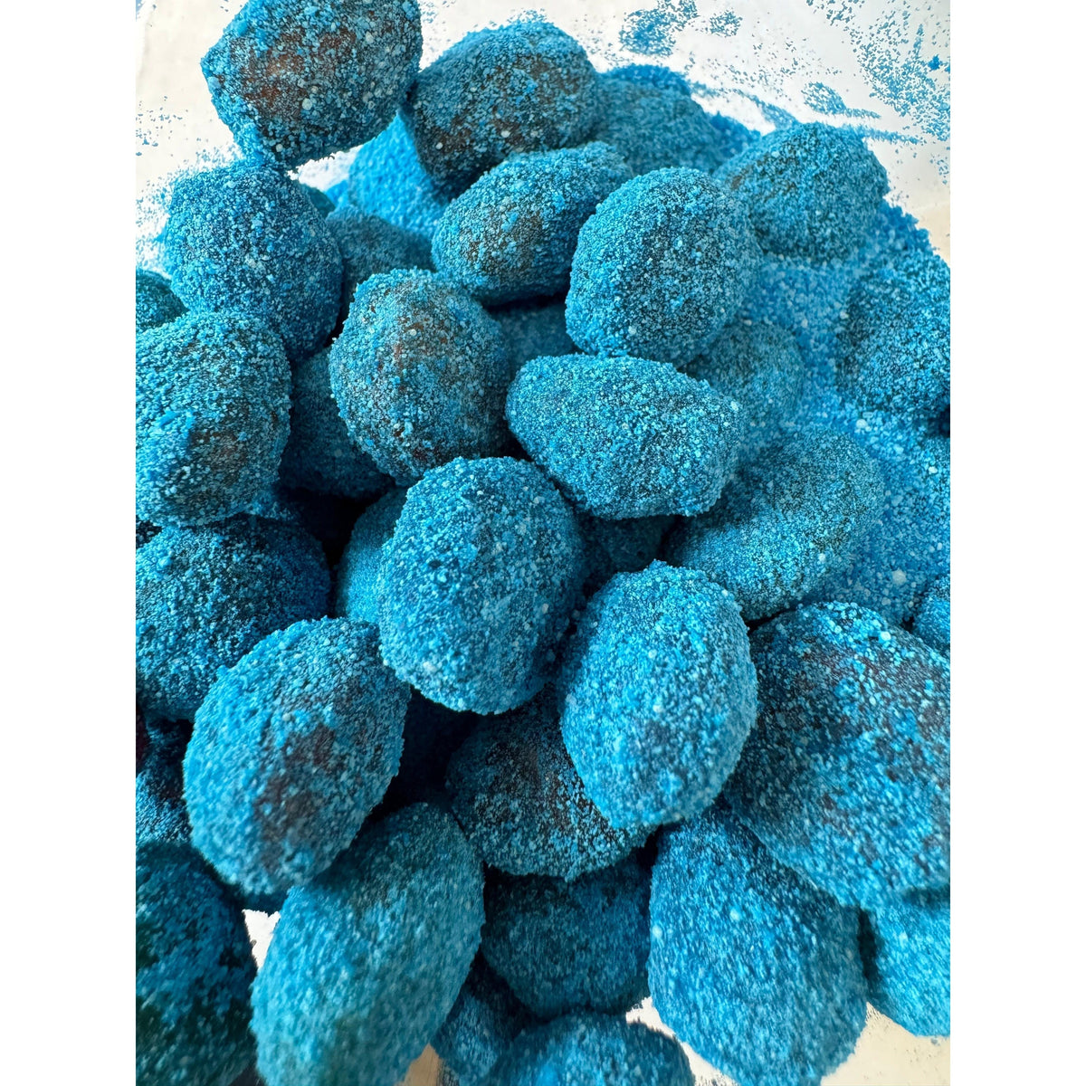 Sour Blue Raspberry Gushers Candy – Viral Sour Gummy Snacks with Juicy Liquid Center, Bold Tangy Flavor for Lunchboxes, Parties, Road Trips & Sour Candy Lovers
