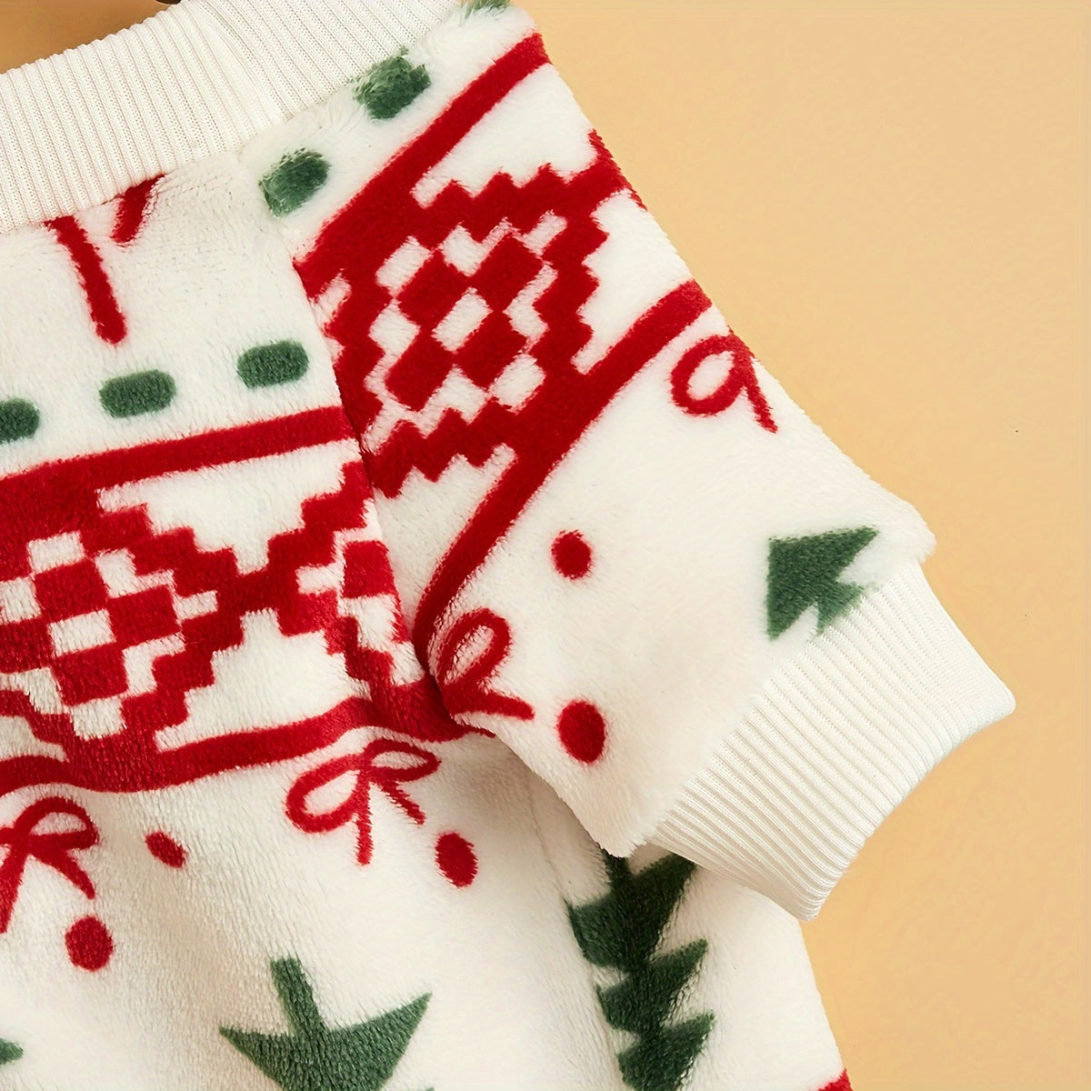 Pet Christmas Plush Sweatshirt for Dogs and Cats – Warm Soft Fleece Holiday Pullover for Small Medium Pets, Autumn Winter Cozy Costume, XS S M XXL, White Festive Pet Apparel