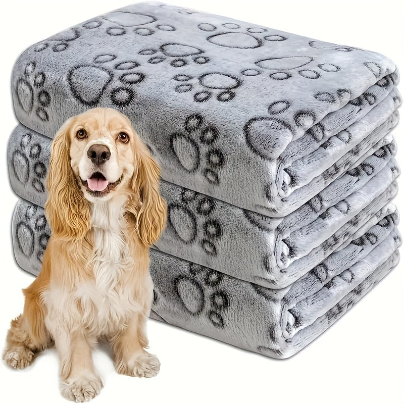 Soft Flannel Pet Blanket for Dogs and Cats Machine Washable Cozy Polyester Throw Blanket for Small Medium Large Extra Small Pets Sofa Bed Crate Blanket